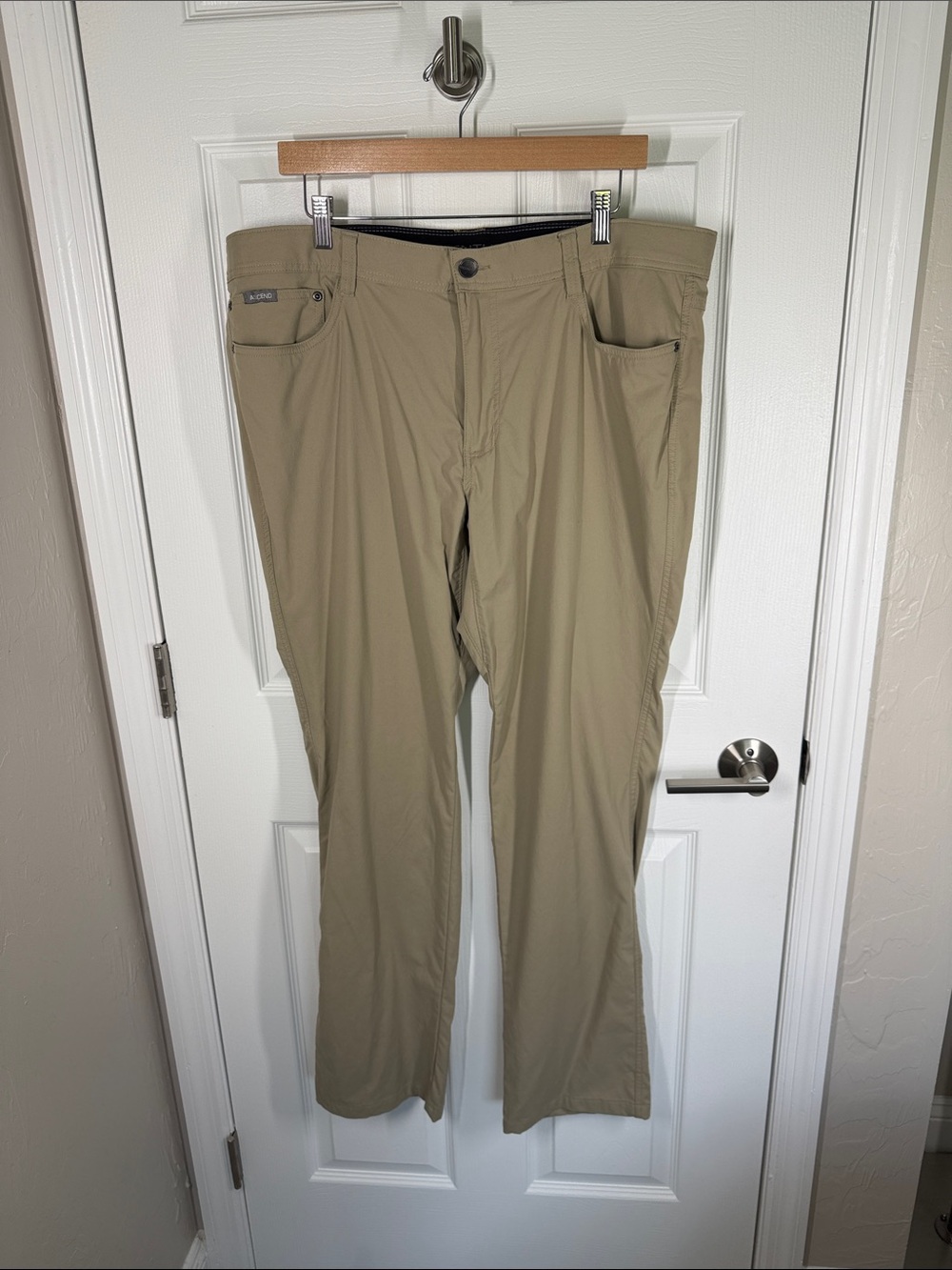 Ascend Bass Pro Shops outdoor activewear pants, quick dry, and stretchy 40X34